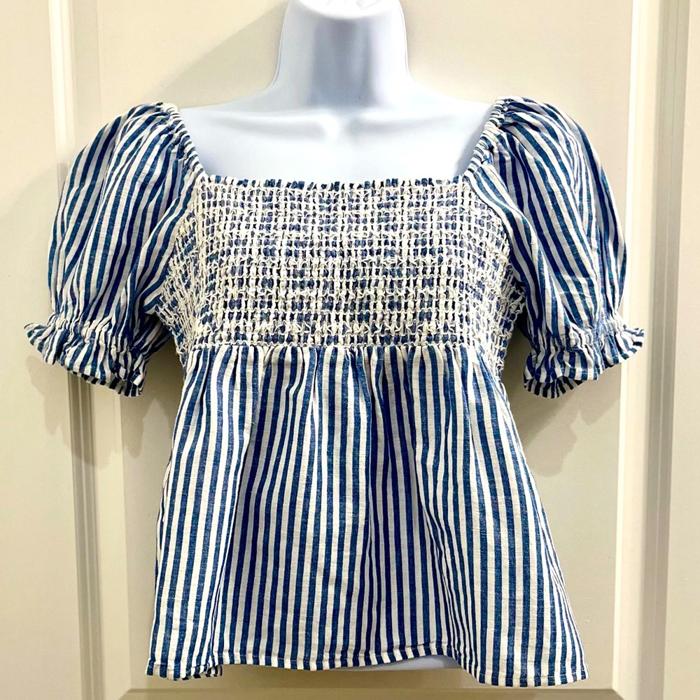 AMERICAN EAGLE OUTFITTERS STRIPED SMOCK TOP NWT